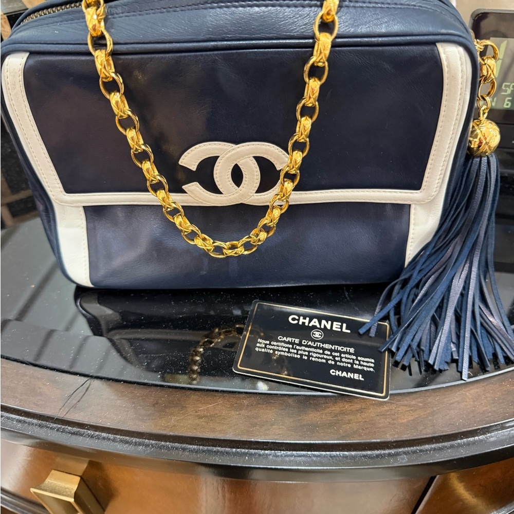 CHANEL Navy and White Lambskin Camera Shoulder Bag with Gold Chain - Picture 5 of 7